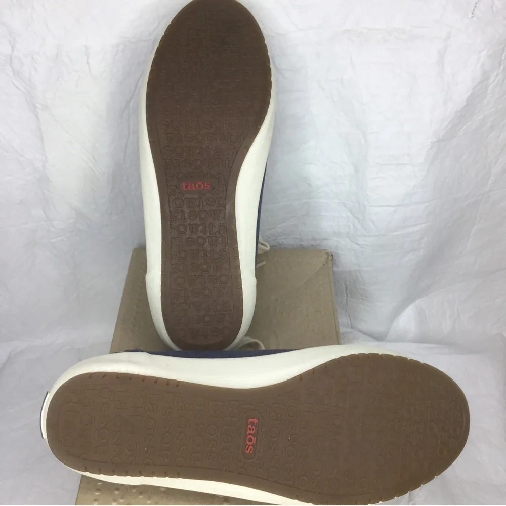 Taos Footwear taos star